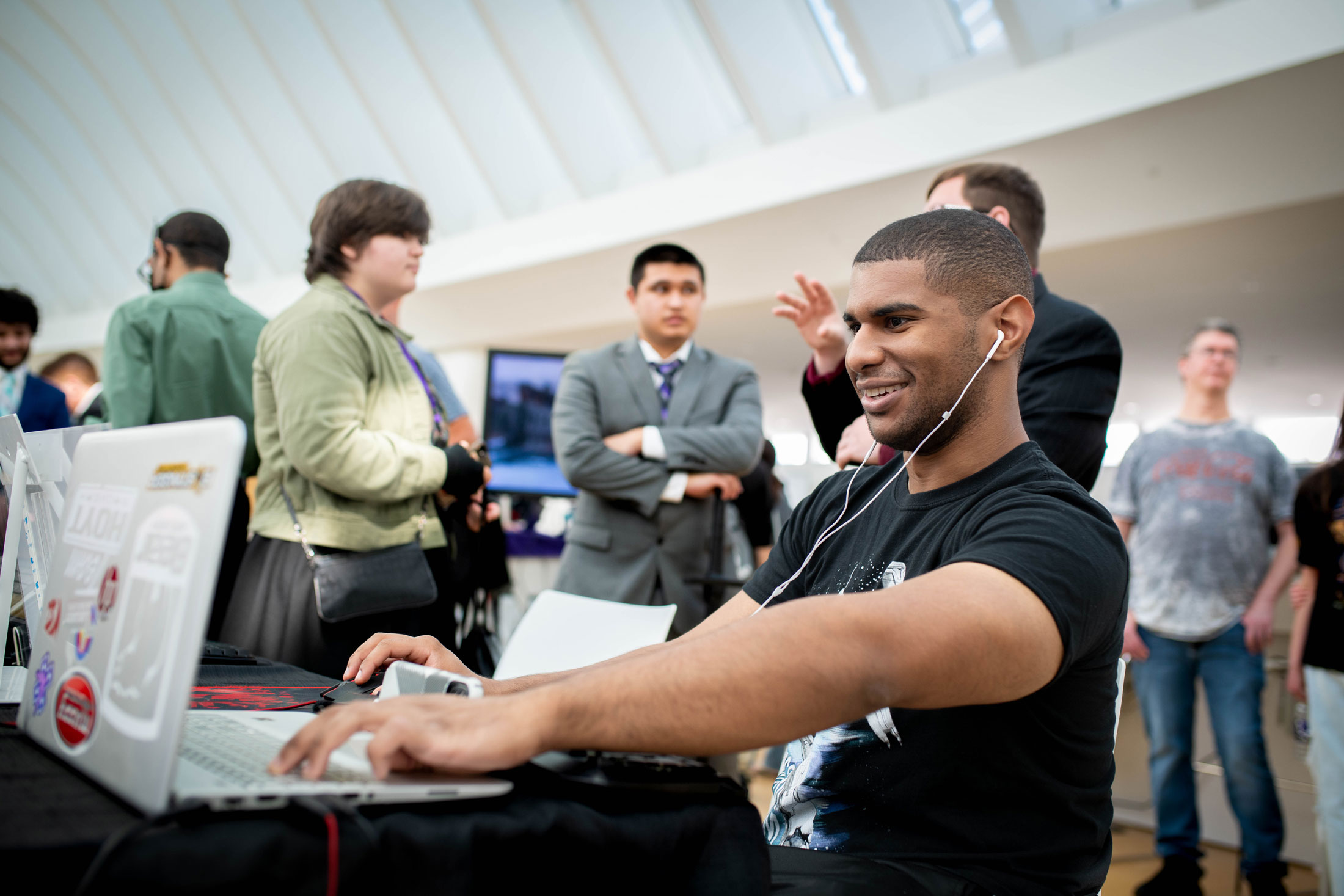 Students play video games at the Fall Game Expo