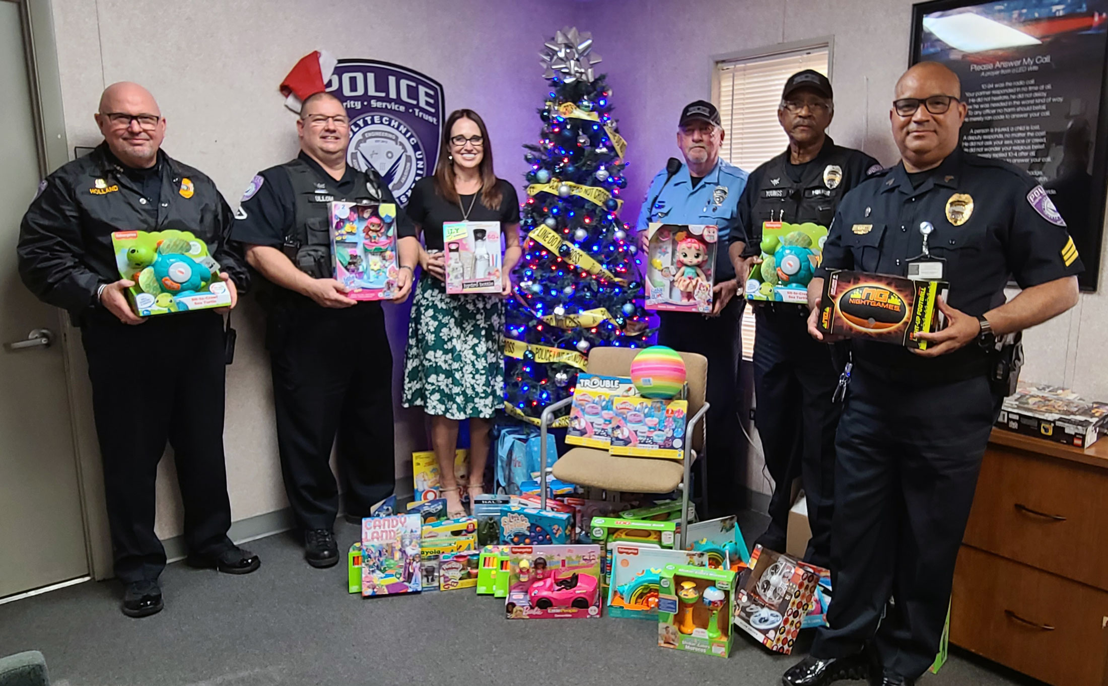 Annual police toy drive boosts seasonal cheer in Lakeland and beyond