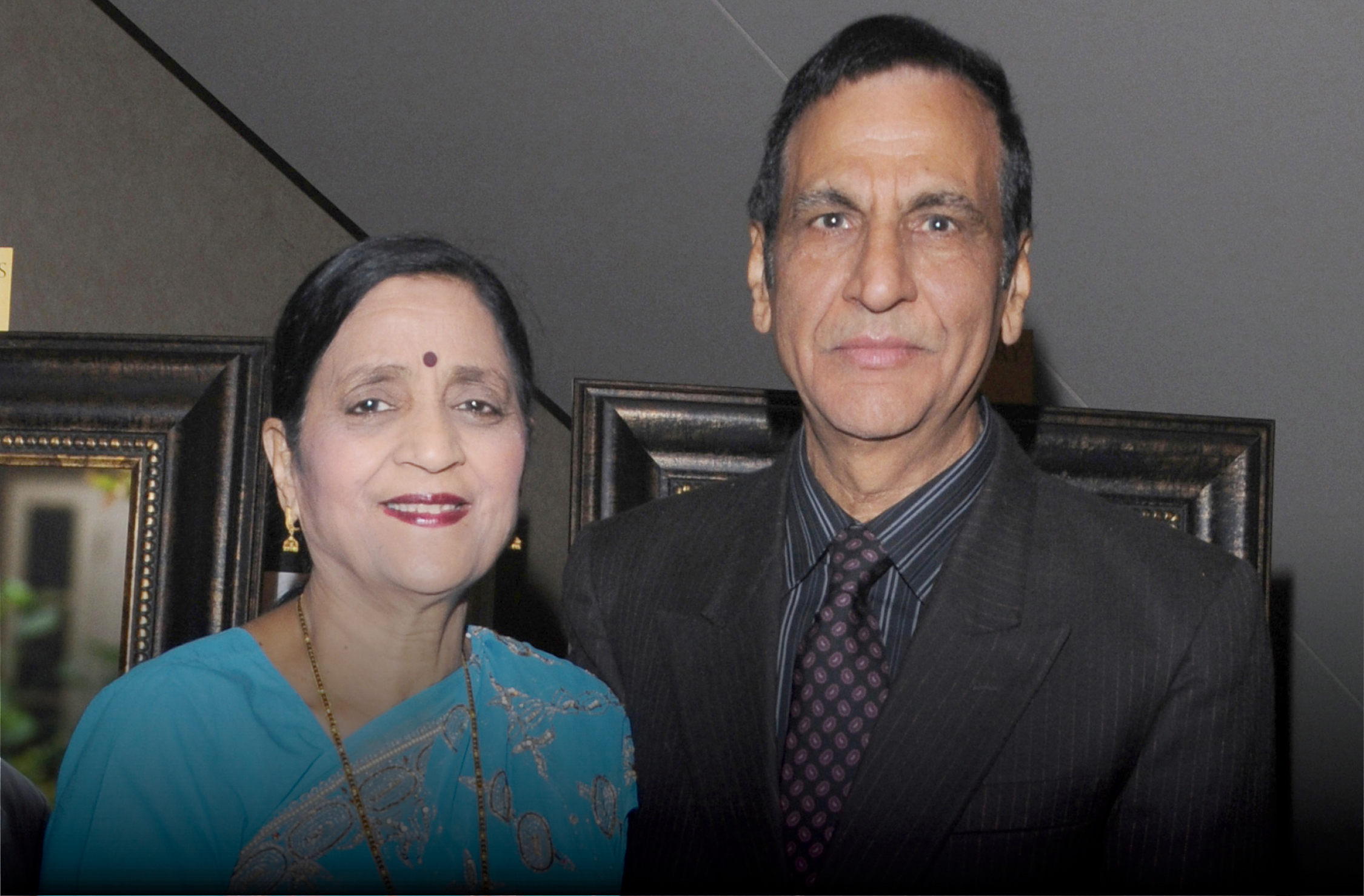 Prof. Raj P. Seekri (right) and his wife, Raj K. Seekri
